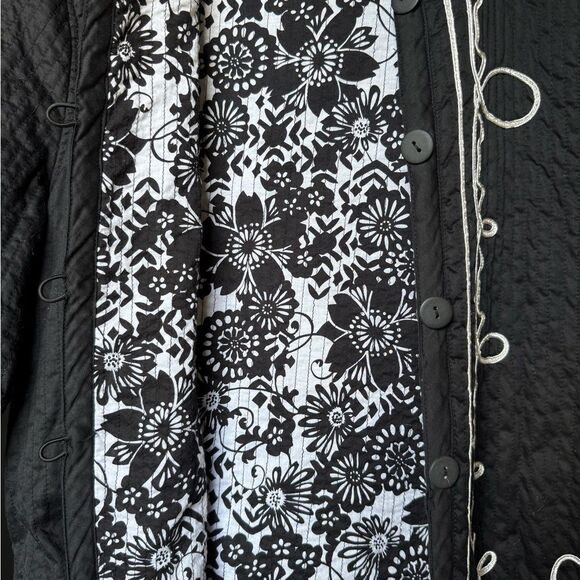 Black lightweight quilted Cotton Embroidered Jacket size S - Picture 4 of 7